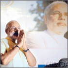 Modi urges Mumbai's businessmen to set up shop in Gujarat 